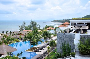 The Cliff Resort & Residences