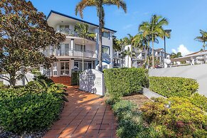 Sandcastles on the Broadwater