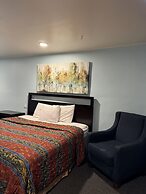 Country Manor Motel Watkins