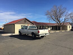 Country Manor Motel Watkins