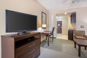 Best Western Plus Midland Suites