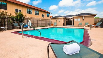 Best Western Plus Carrizo Springs Inn & Suites