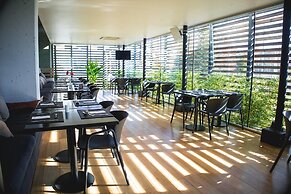 Wyndham Concepcion Pettra