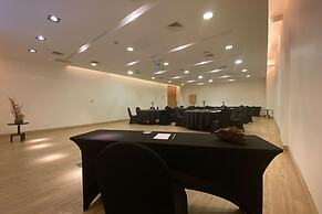 Wyndham Concepcion Pettra