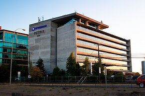 Wyndham Concepcion Pettra
