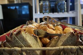 Wyndham Concepcion Pettra