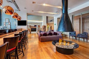 Wyndham Concepcion Pettra