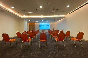 Wyndham Concepcion Pettra