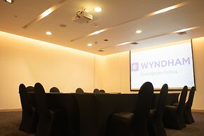 Wyndham Concepcion Pettra