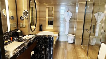 Crowne Plaza Tianjin Meijiangnan by IHG