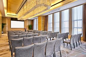 Crowne Plaza Tianjin Meijiangnan by IHG