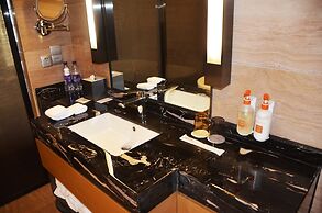 Crowne Plaza Tianjin Meijiangnan by IHG