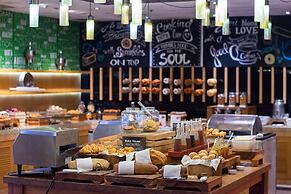 The Stones - Legian, Bali - Marriott Autograph Collection Hotel