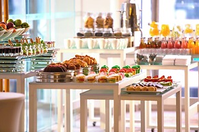 The Stones - Legian, Bali - Marriott Autograph Collection Hotel