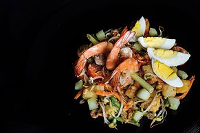 The Stones - Legian, Bali - Marriott Autograph Collection Hotel