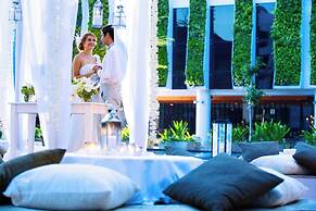 The Stones - Legian, Bali - Marriott Autograph Collection Hotel