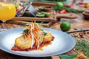 The Stones - Legian, Bali - Marriott Autograph Collection Hotel