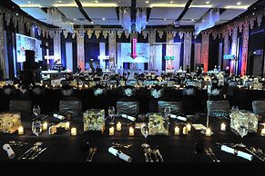 The Stones - Legian, Bali - Marriott Autograph Collection Hotel