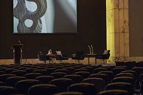 Renaissance Shanghai Caohejing Hotel