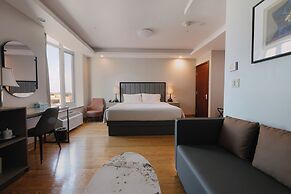 Asiatic Hotel by LaGuardia Airport