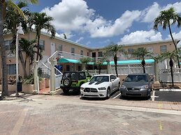 Hollywood Beach Blue Wave