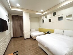 Giant Rich King Plaza Hotel