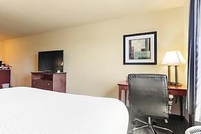 Cobblestone Hotel & Suites - Knoxville