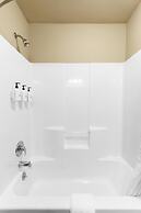 Cobblestone Hotel & Suites - Knoxville