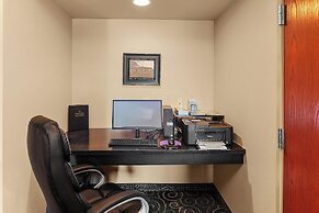 Cobblestone Hotel & Suites - Knoxville