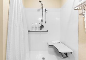 Cobblestone Hotel & Suites - Knoxville