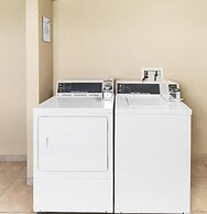 Cobblestone Hotel & Suites - Knoxville