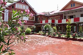 Walisons Hotel