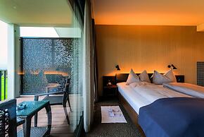 Small Luxury Hotel Wellnesshotel Golfpanorama