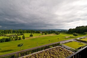 Small Luxury Hotel Wellnesshotel Golfpanorama