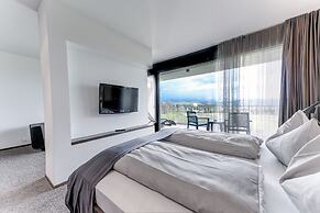 Small Luxury Hotel Wellnesshotel Golfpanorama