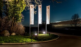 Small Luxury Hotel Wellnesshotel Golfpanorama