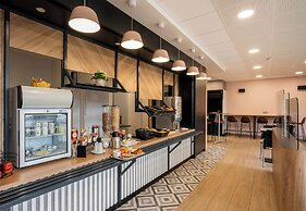 B&B HOTEL Lorient Ploemeur
