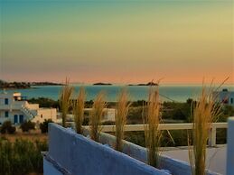 Studios Vrettos Beachfront Hotel