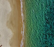 Studios Vrettos Beachfront Hotel