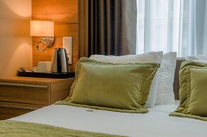 Grand Hotel Downtown