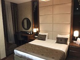 Grand Hotel Downtown