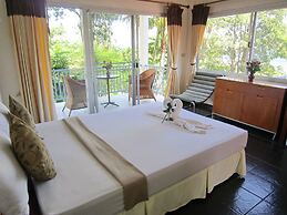 Thaniza Beachfront Resort