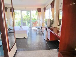 Thaniza Beachfront Resort