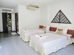 Thaniza Beachfront Resort