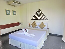 Thaniza Beachfront Resort