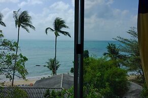 Thaniza Beachfront Resort