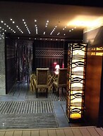 16 Degrees North, Candolim