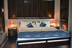 16 Degrees North, Candolim