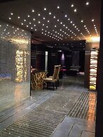 16 Degrees North, Candolim