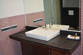 16 Degrees North, Candolim